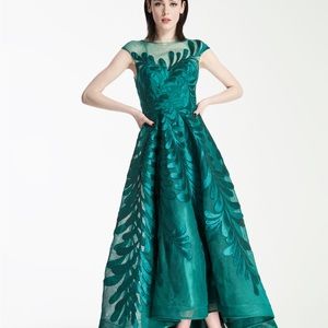 Mother of the Bride Emerald Green stunner.